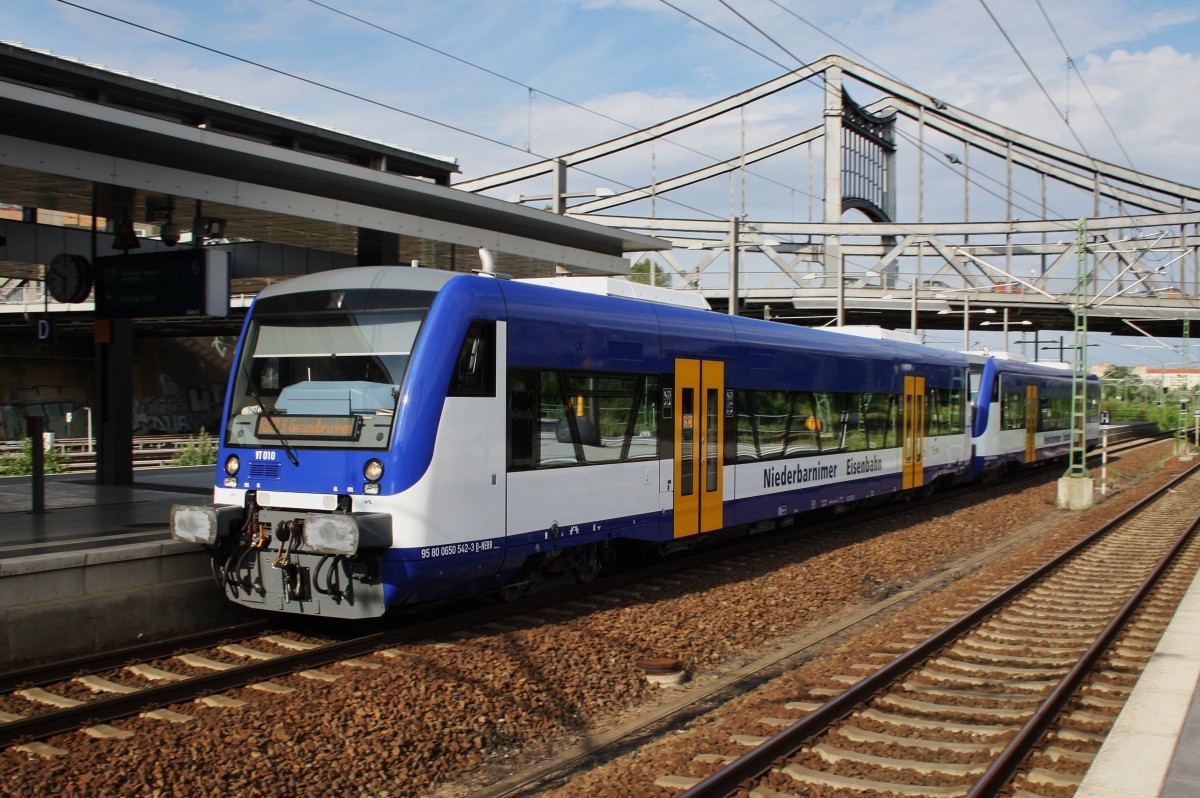 Hier 650 542-3 und 650 544-9 als RB27 (RB78990) von Wandlitzsee nach Berlin Gesundbrunnen, bei der Einfahrt am 14.7.2014 in Berlin Gesundbrunnen.