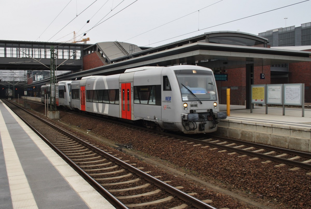 Hier 650 550-6 und 650 540-7 als RB27 (RB78985) von Berlin Gesundbrunnen nach Basdorf, bei der Ausfahrt am 28.3.2014 aus Berlin Gesundbrunnen. 