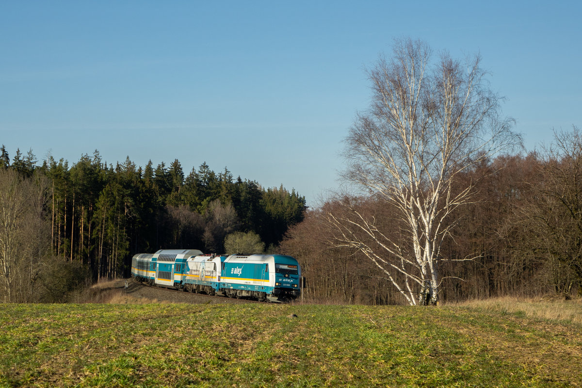 Hier ist Die BR 223 069 und die BR 183 004 in Oberteich am 22.03.2019 Richtung Regensburg zu sehen.