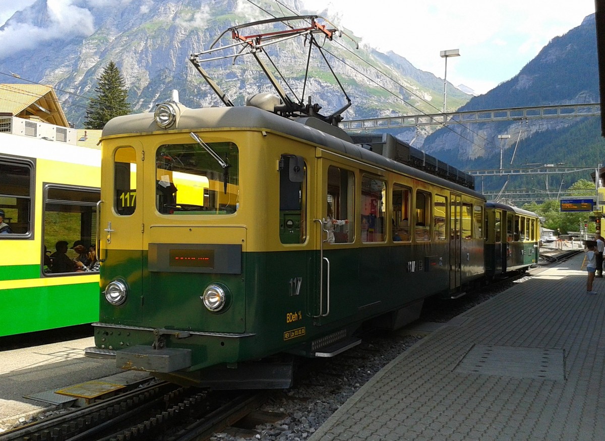 Hier nocheinmal BDeh 4/4 Nr. 117 als Sonderzug (Kleine Scheidegg - Grindelwald Grund) am 23.7.2015 nach der Ankunft in Grindelwald Grund.