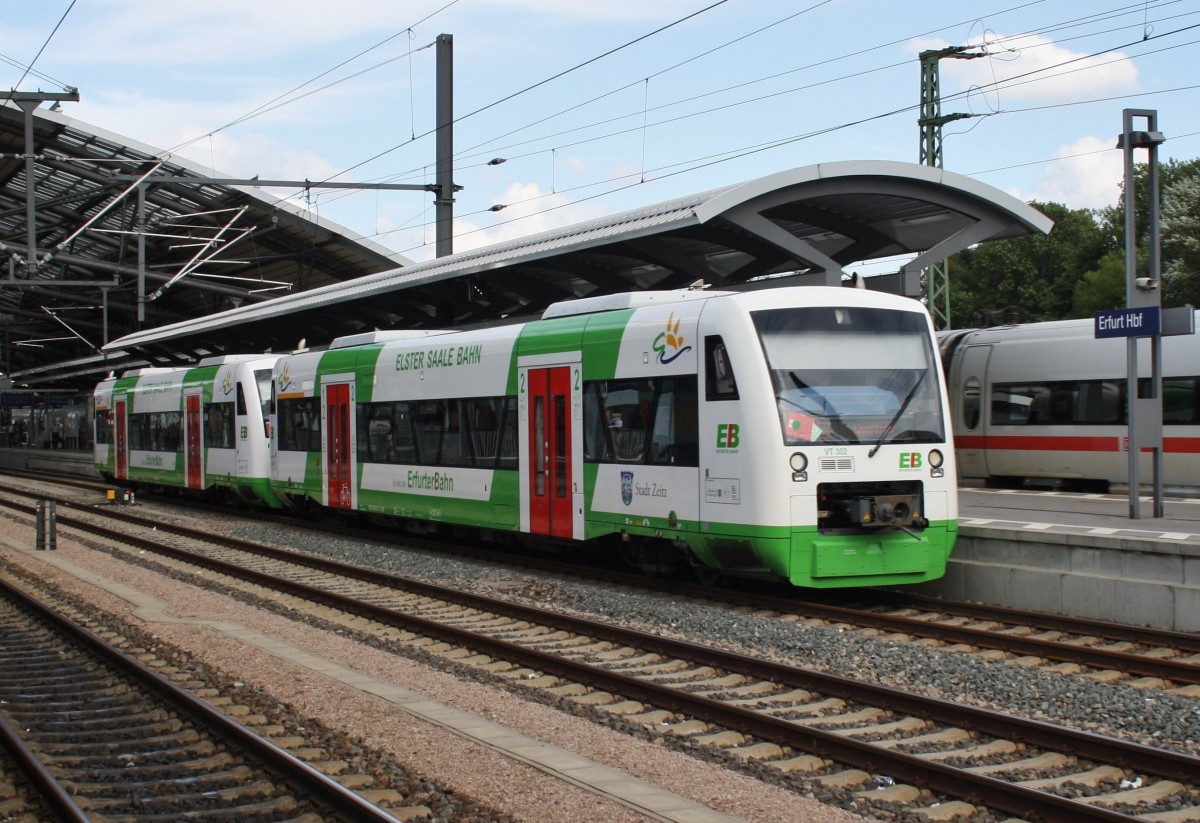 Hier VT302 und VT320 als EB80997 von Apolda nach Saalfeld(Saale), bei der Ausfahrt am 19.8.2014 aus Erfurt Hbf. 