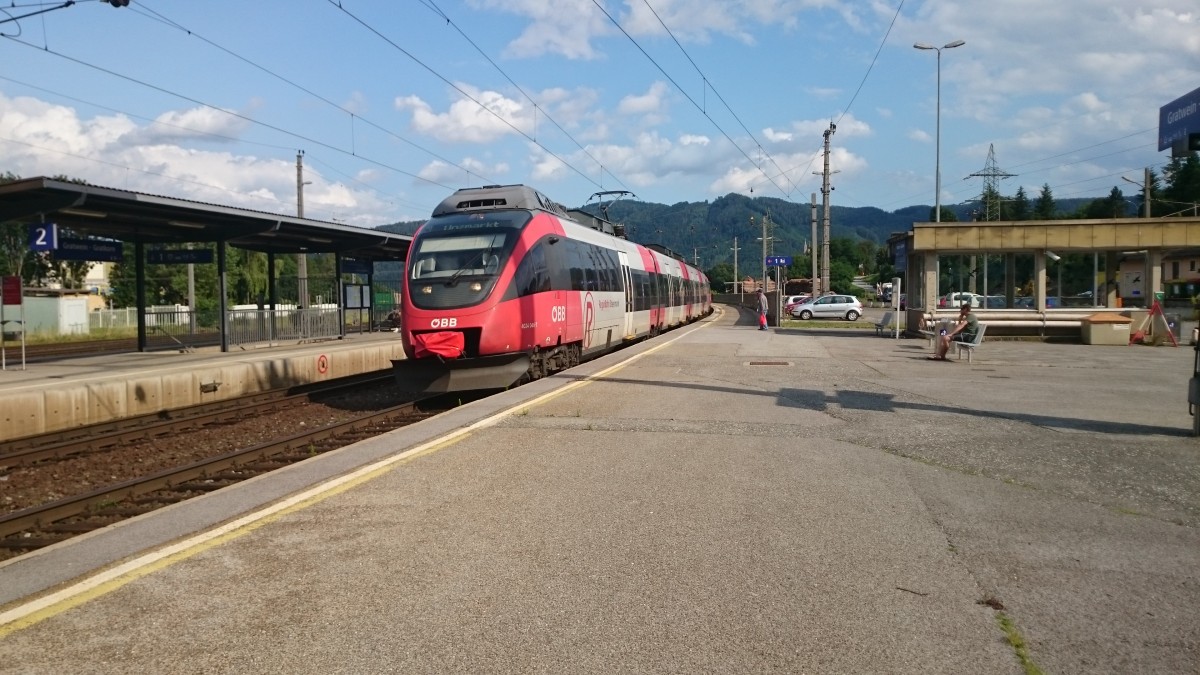 Hier zu sehen ein Talent der Baureihe 2024 auf den Weg nach Unzmarkt. Aufgenommen am 9.7.2015 in Gratkorn-Gratwein, Steiermark, Österreich.