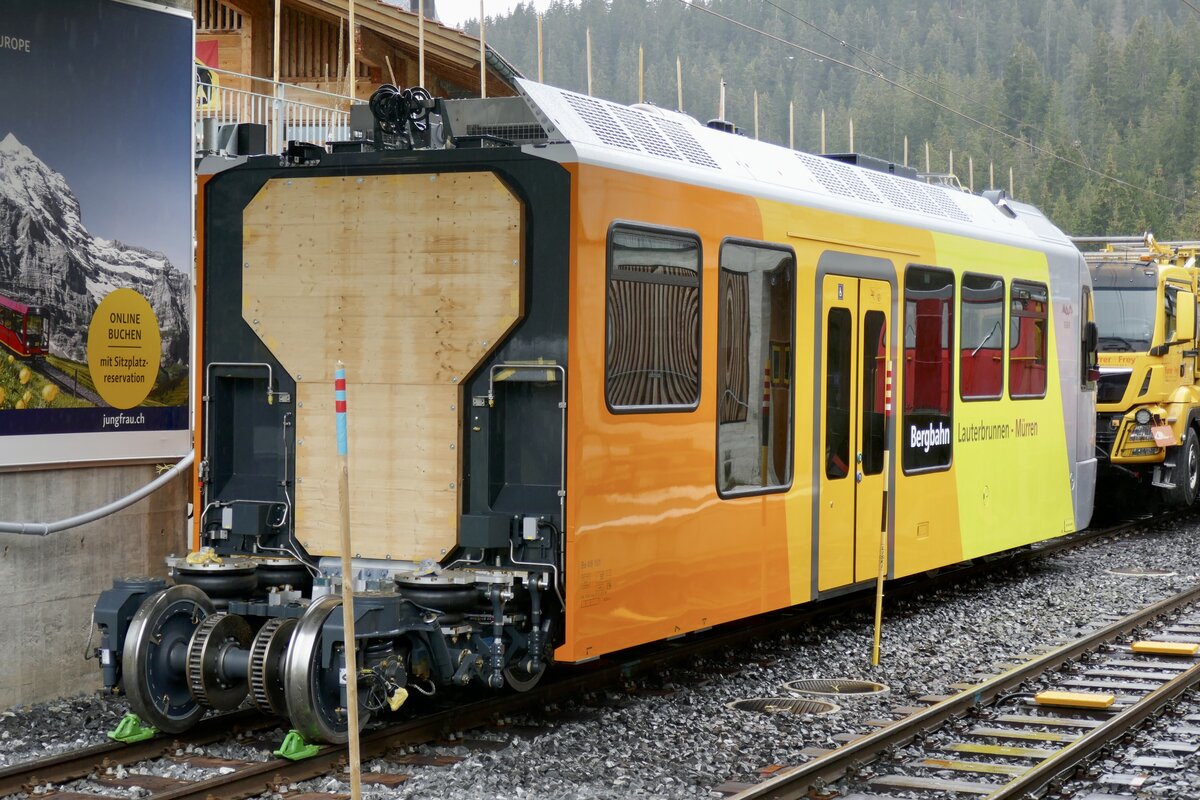  Hinteransicht  des Be 4/6 101  Eiger  am 13.5.24 im Bahnhof Winteregg.