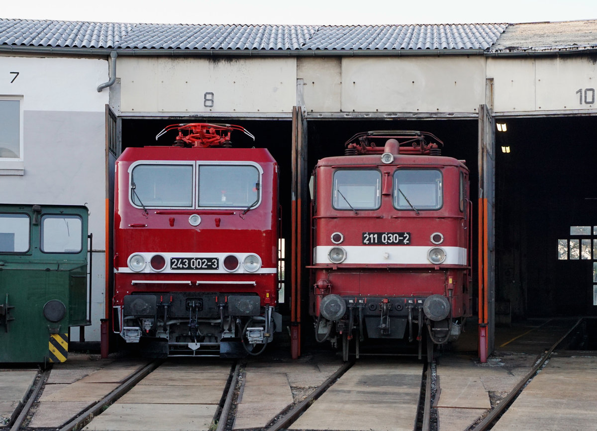 Historisches Bahnbetriebswerk Arnstadt.
Am 21. und 22. September fand das grosse Eisenbahnfest statt.
Impressionen verschiedener Fahrzeuge vom 20. September 2019 anlässlich der Nachtfotoparade von 19:00 Uhr bis 23:00 Uhr.
Foto: Walter Ruetsch