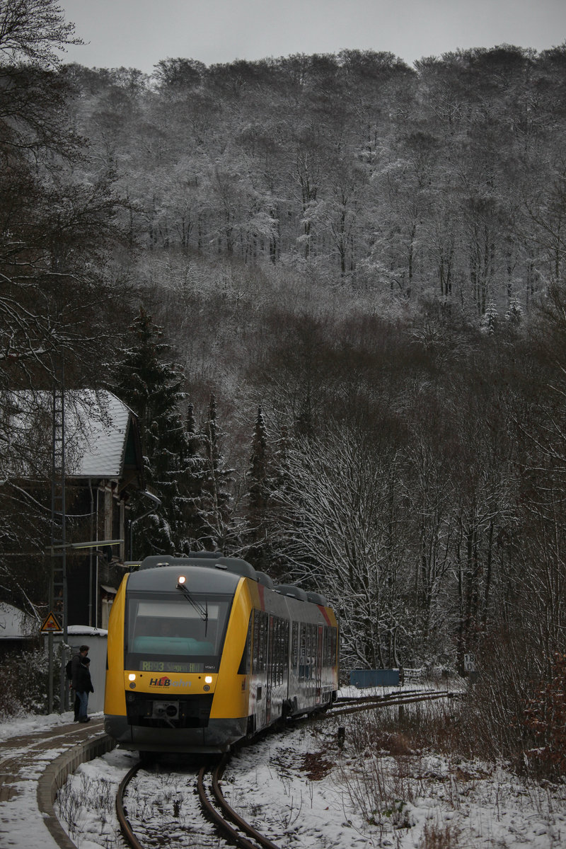 HLB 648 167 fhrt als RB93 nach Siegen Hbf in Vormwald ein. 