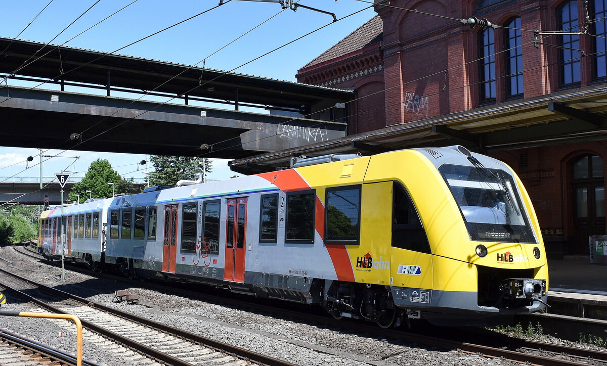 HLB Hessenbahn GmbH mit ihrem Coradia Lint 54 (NVR:  95 80 1622 511-1 D-HEB..... ) am 13.06.23 auf Probefahrt Durchfahrt Bahnhof Hamburg-Harburg.
