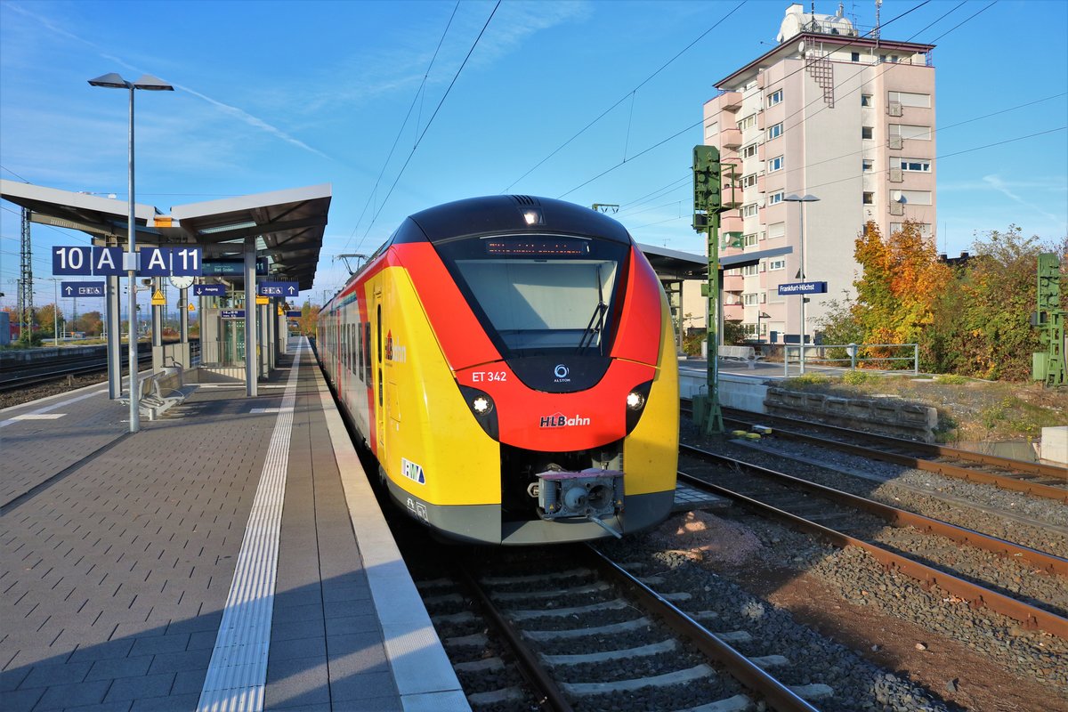 HLB (Hessische Landesbahn) Alstom Coradia Continental ET342 am 03.11.18 in Frankfurt am Main Höchst Bahnhof 