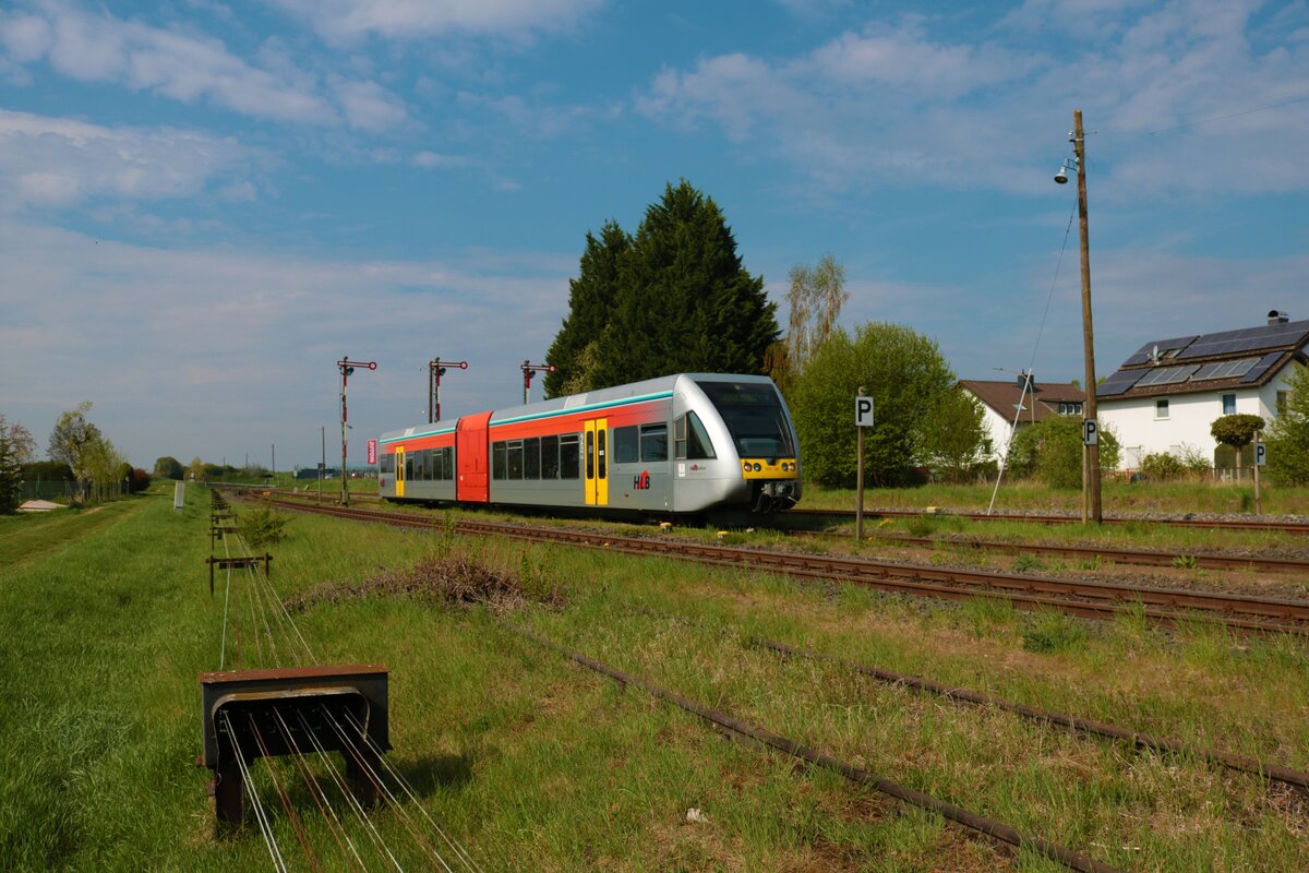 HLB Stadler GTW 509 106 am 24.04.22 in Beienheim in der Wetterau 