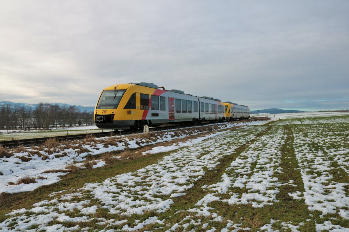 HLB Taunusbahn Alstom Lint41 Doppeltraktion am 12.01.22 bei Wehrheim (Taunus)