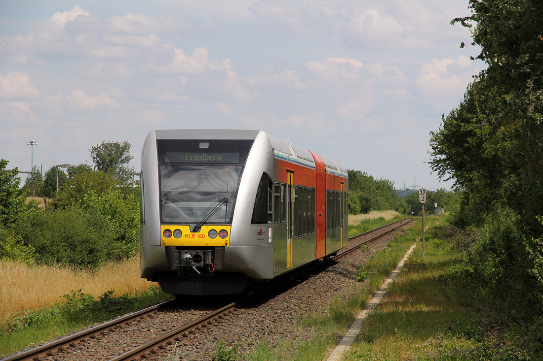 HLB VT 120 // Aufgenommen im Bereich des Haltepunkts Friedberg Süd. // 28. Juni 2018