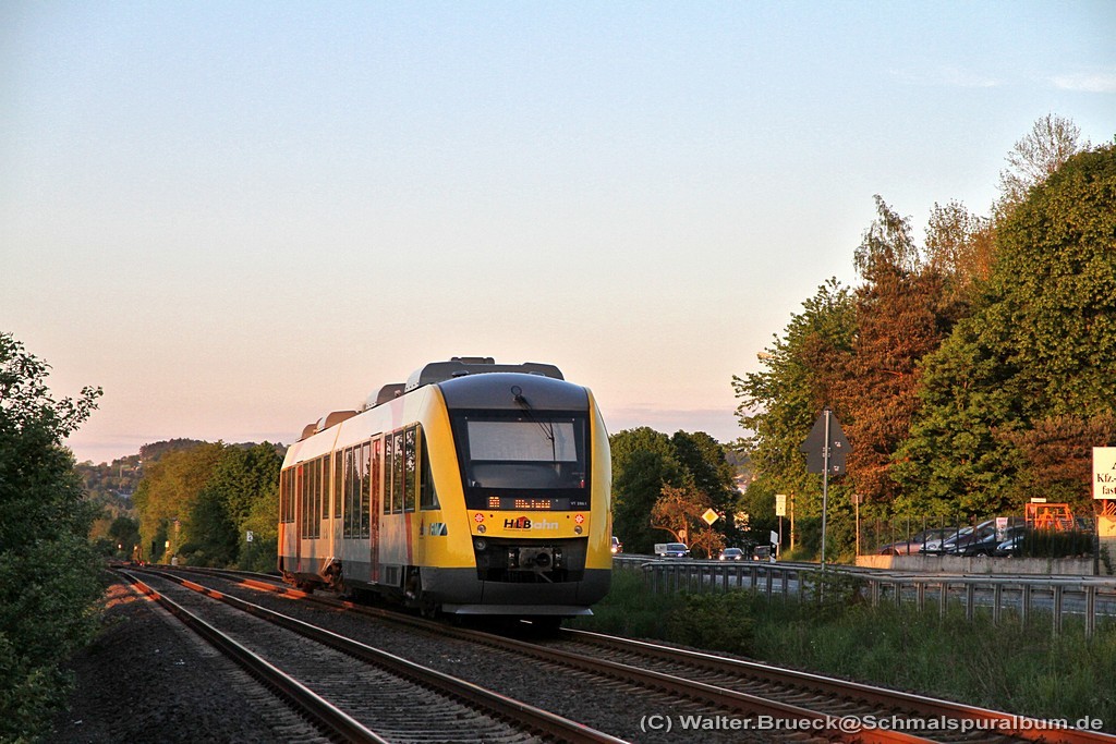 HLB VT 286 Regionalbahn im Abendlicht auf der Lahntalbahn bei Steindorf am 03.05.2014