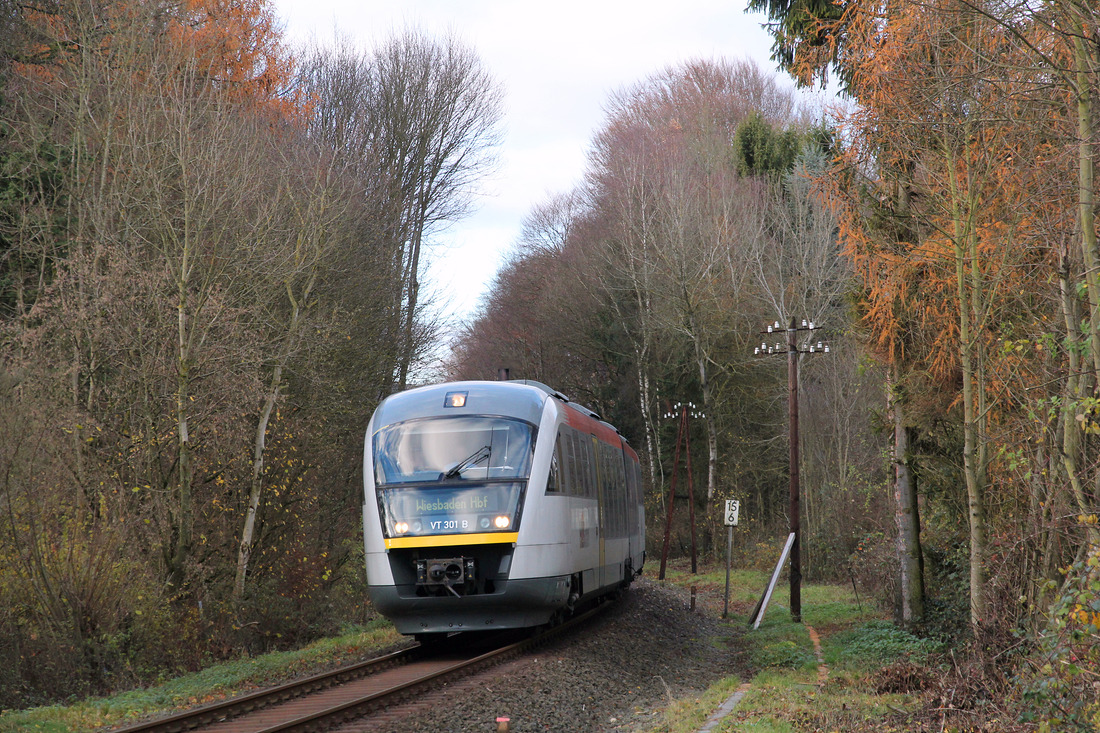HLB VT 301 // Aufgenommen zwischen Niedernhausen (Taunus) und Auringen-Medenbach. // 28. November 2017
