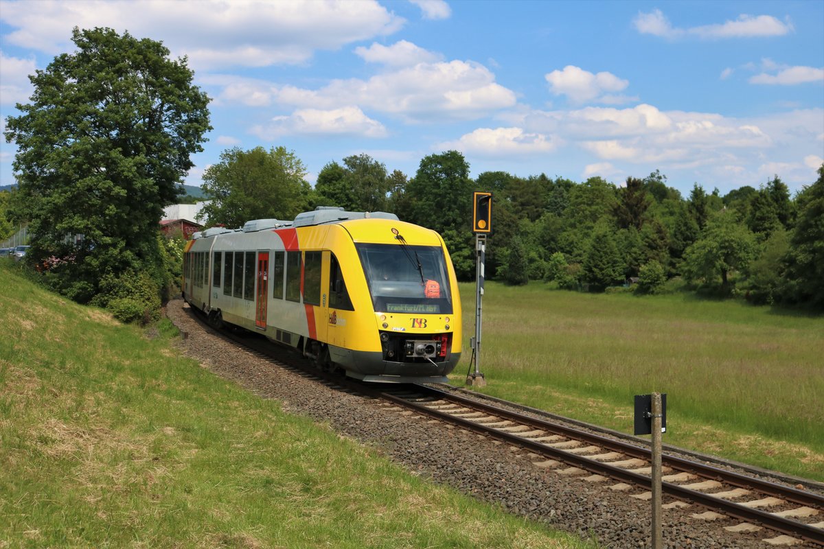 HLB/TSB Alstom Lint 41 VT202 am 21.05.18 bei Königstein Schneidhain