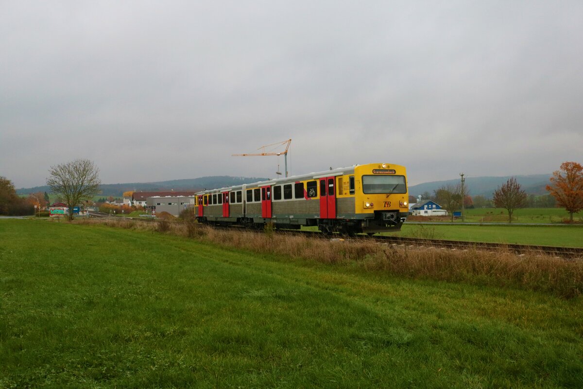 HLB/TSB LHB VT2E Wagen 17 am 01.12.22 in Wehrheim im Taunus