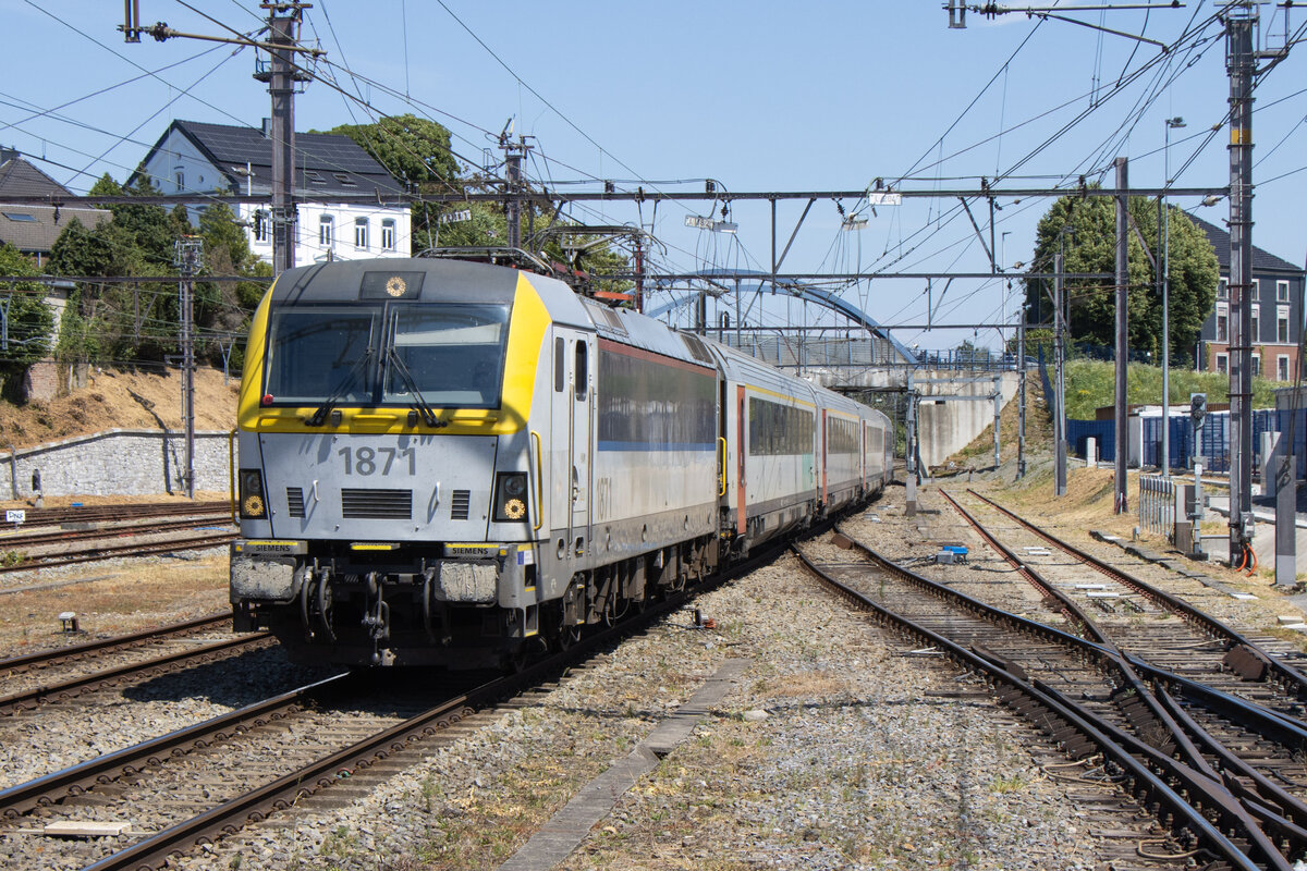 HLE 18 1871 f�hrend an der S41 Richtung Liege in Welkenraedt am 04.07.2026