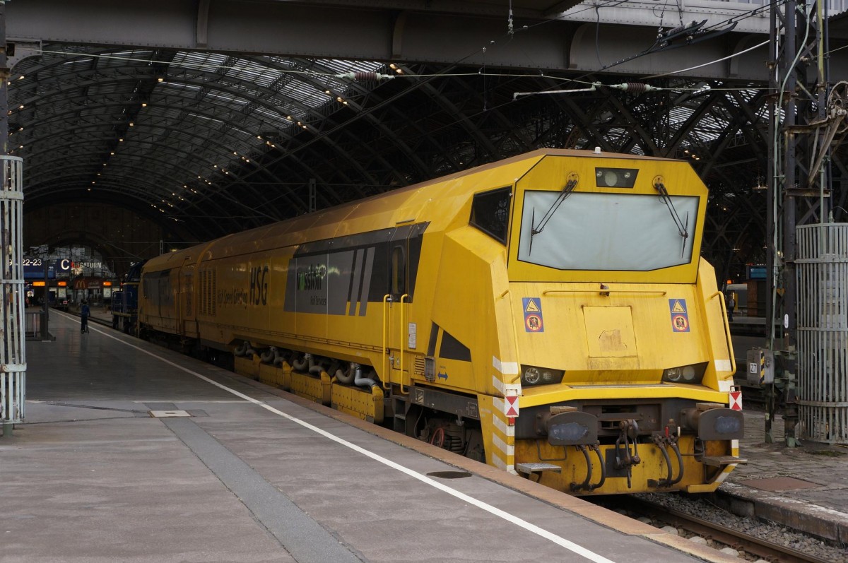 Hochgeschwindigkeitsschleifung 527 002-6 von Vossloh in Hbf Leipzig 07.10.2013