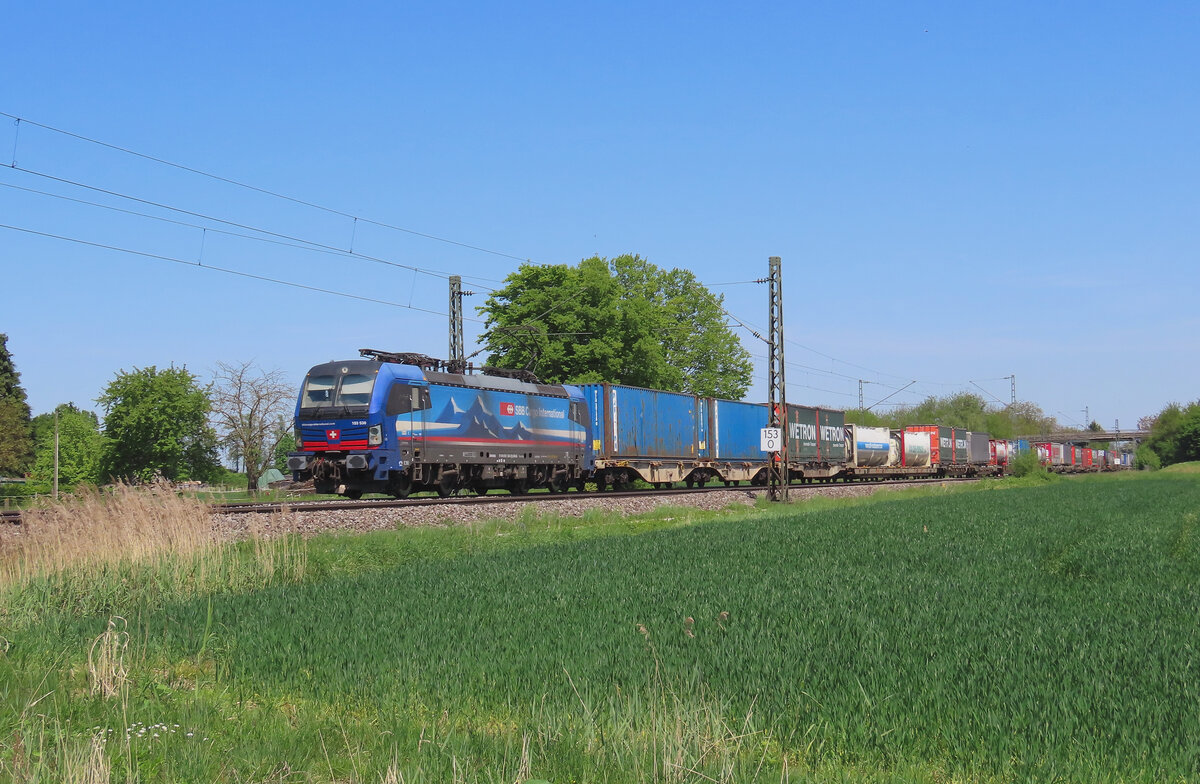 Hohberg - 30. April 2025 : SBBCI 193 530  Po  mit einem Kombi in Richtung Schweiz unterwegs.
Link zum Video : https://www.youtube.com/watch?v=24COCBMdSjQ