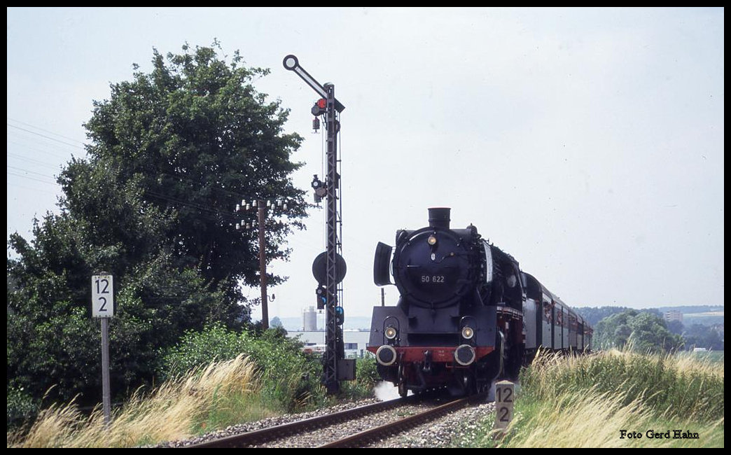 HP 1 für 50622 mit ihrem Sonderzug nach Jagstfeld am 26.6.1993 um 16.04 Uhr in Steinsfeld.