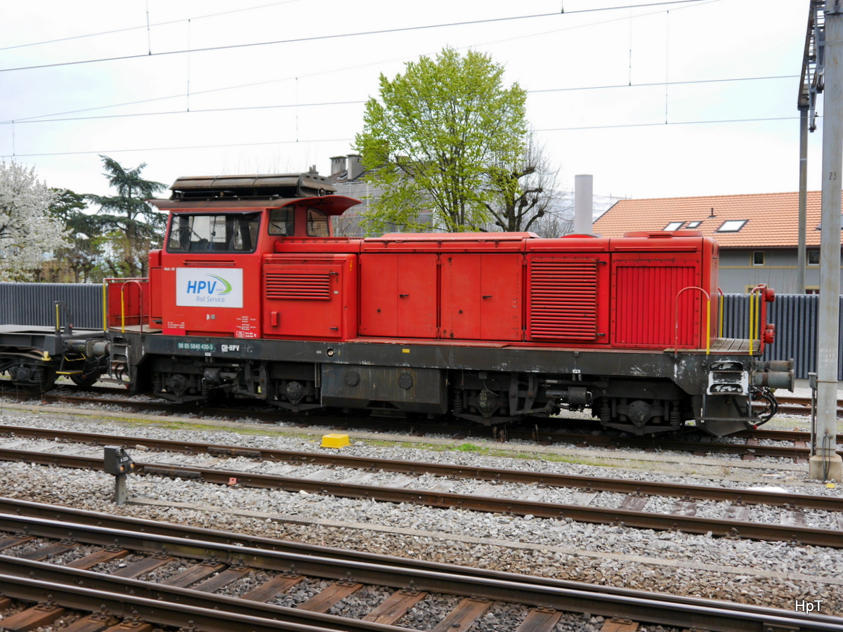HPV Rail Service - Bm 4/4  98 85 8540 430-3 Abgestellt im Bahnhofsareal in Neuchatel am 02.04.2017
