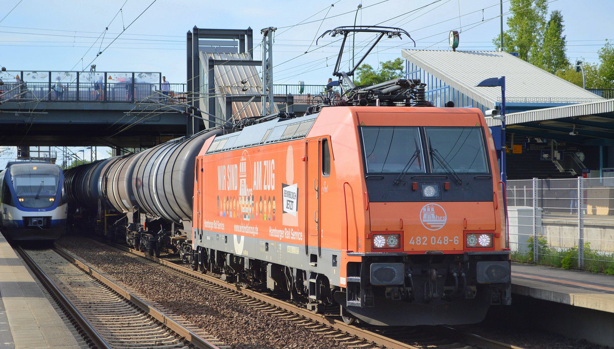 hrs 482 048-6 mit Kesselwagenzug am 12.07.19 Bahnhof Berlin-Hohenschönhausen.