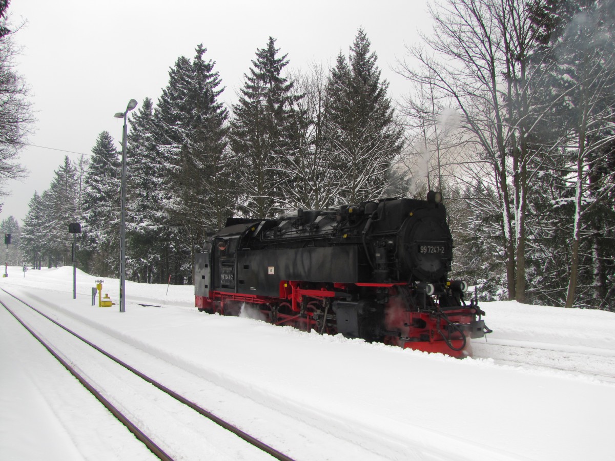 HSB 99 7247-2 beim umsetzen am 29.03.2013 in Drei Annen Hohne. Sie brachte die HSB 8929 zum Brocken aus Nordhausen Nord.