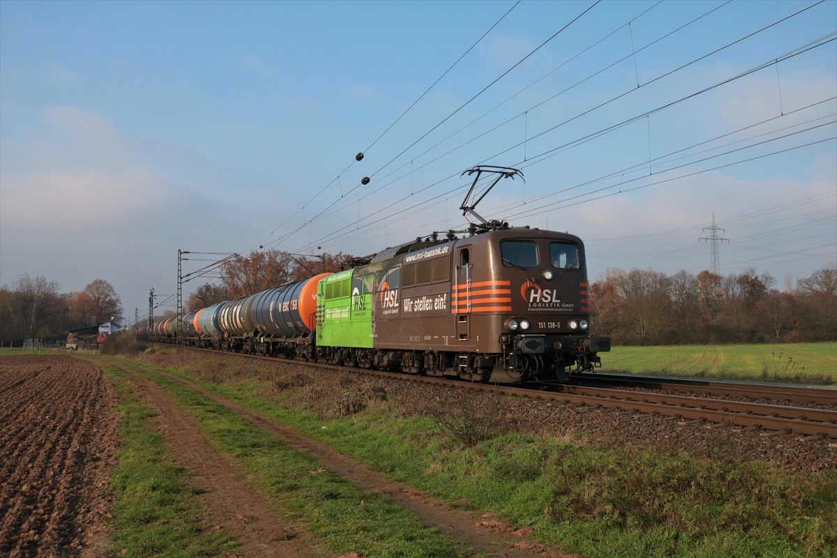 HSL 151 138-5 mit Kesselwagen am 27.11.20 in Mainz Bischofsheim 
