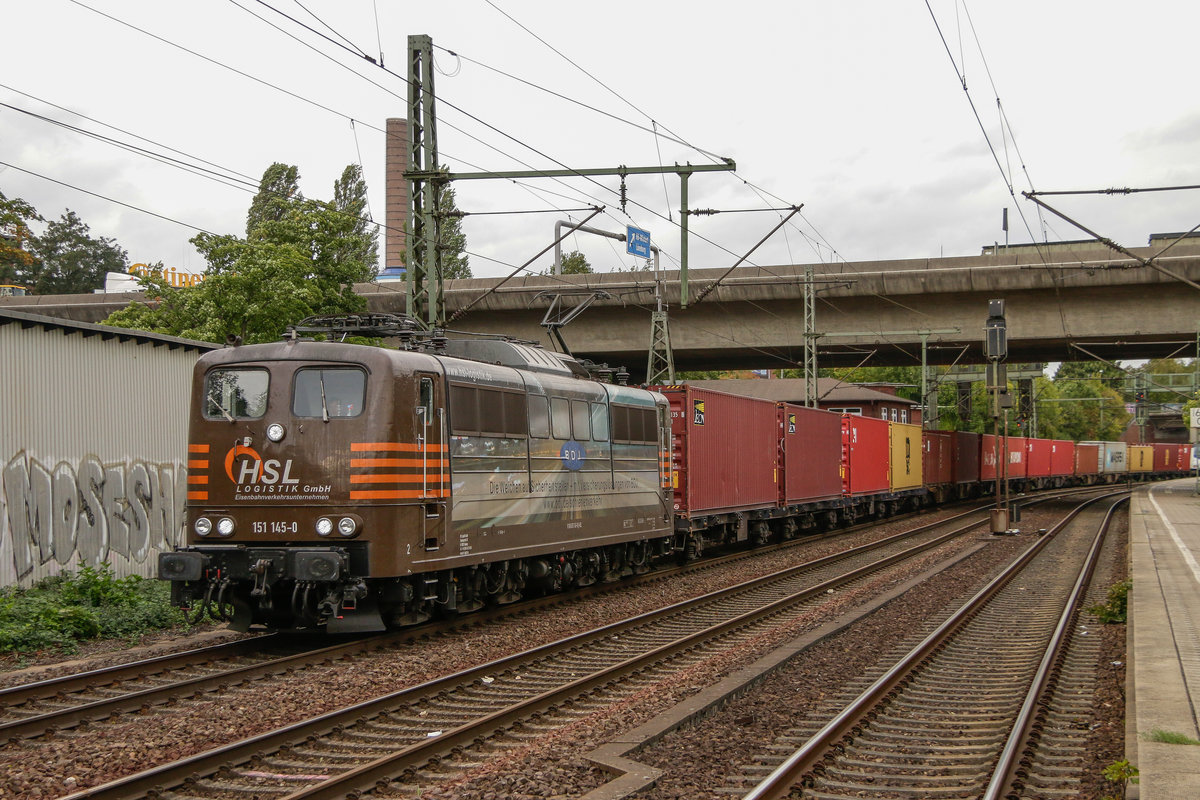 HSL 151 145-0 mit Containerzug in Hamburg Harburg, am 21.09.2018.