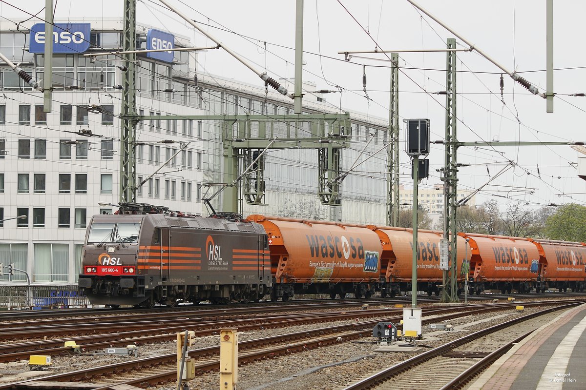 HSL 185 600-4 in Dresden Hbf, am 08.04.2017.