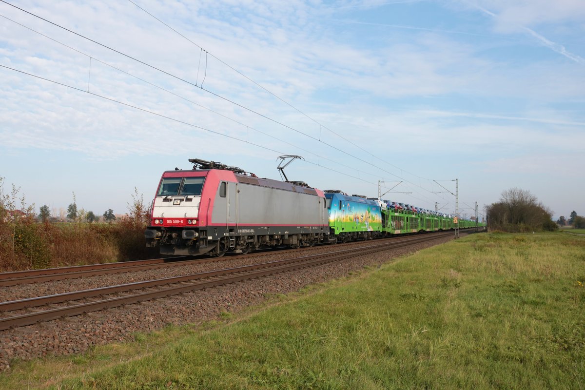 HSL 186 599-8 und 185 642-6 (kalt) mit Autotransportzug am 08.11.20 in Altheim
