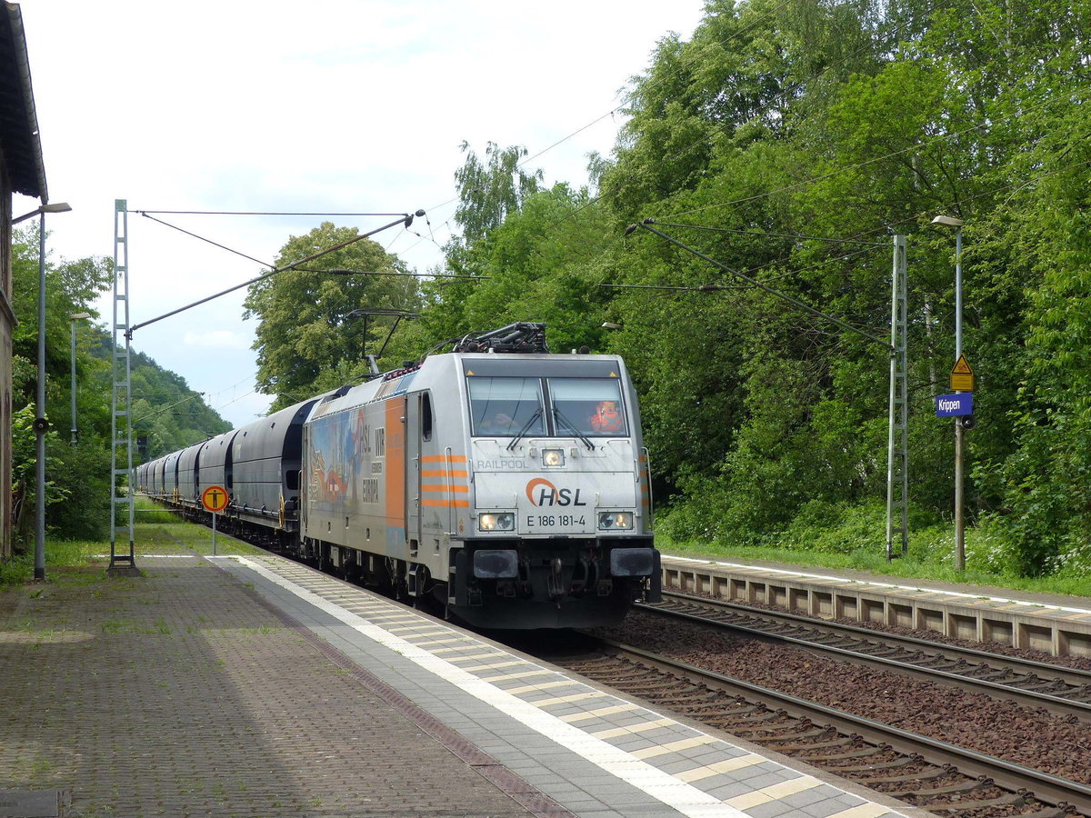HSL E 186 181-4 mit einem Getreidewagenzug Richtung Děčín, am 09.06.2020 in Krippen.
