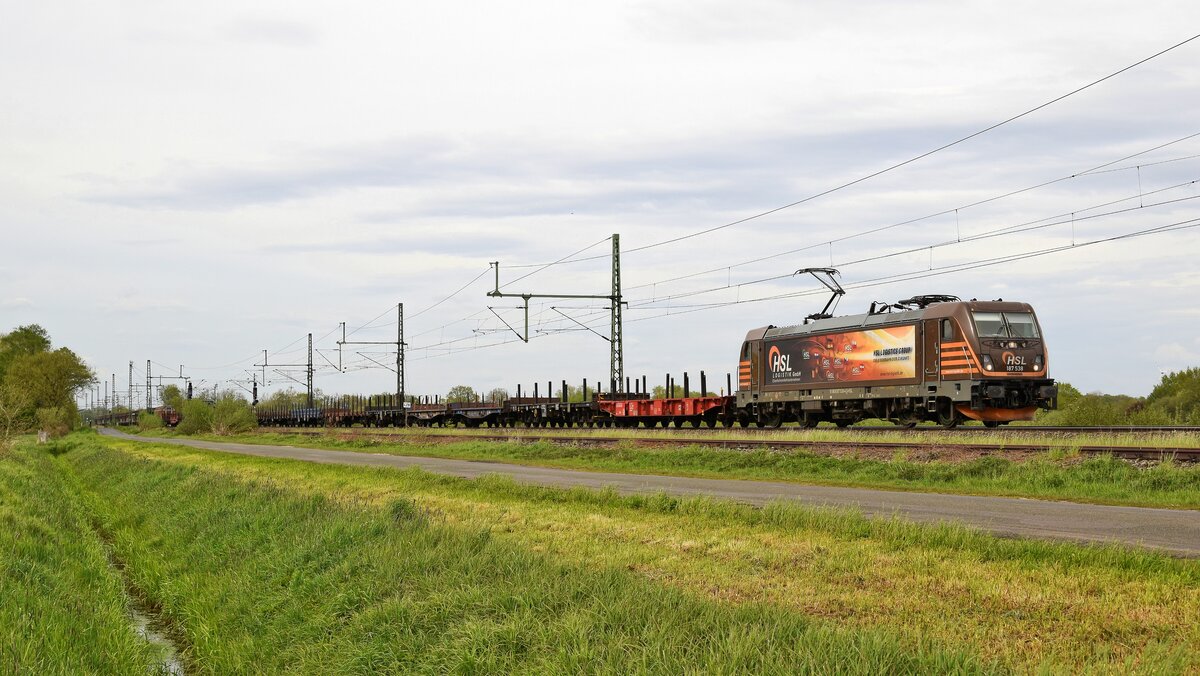 HSL Logistik 187 538 mit Saarrailzug DGS 69471 Brake (Weser) - Neunkirchen (Saar) Hbf (Diepholz, 10.05.2021).