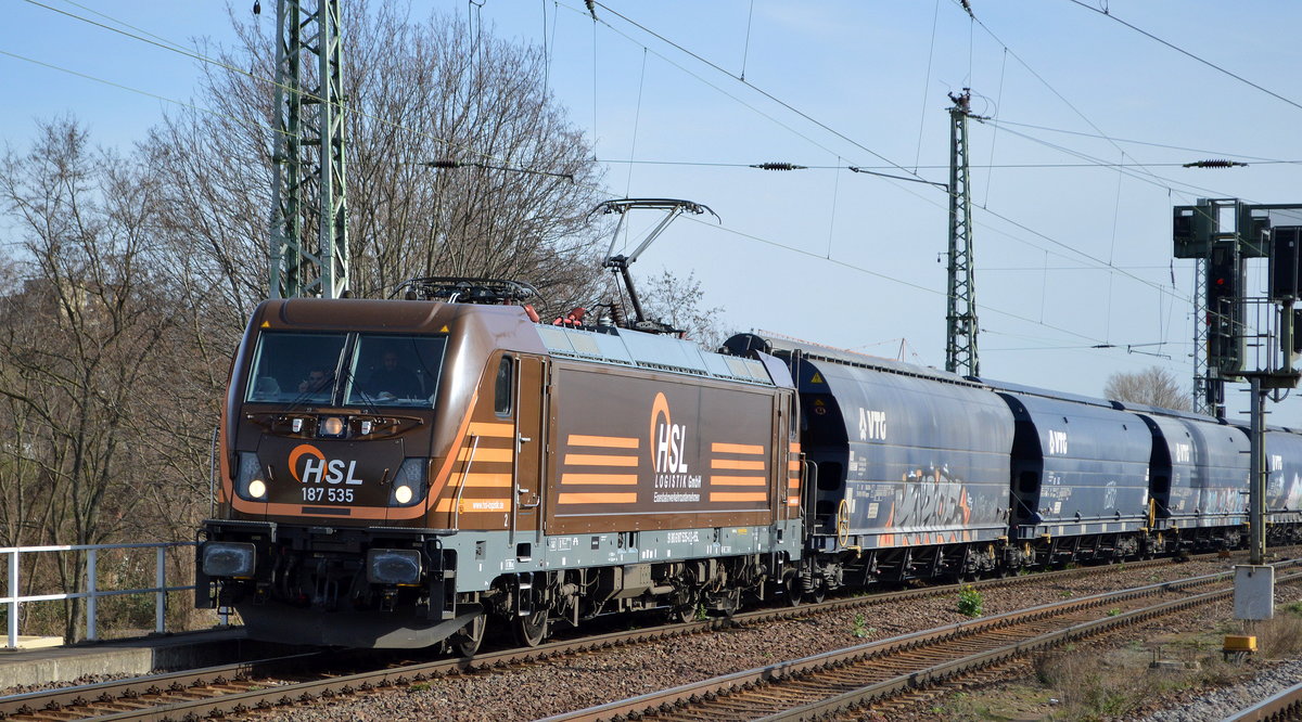 HSL Logistik GmbH, Hamburg [D] mit  187 535  [NVR-Nummer: 91 80 6187 535-0 D-HSL] und einem Getreidezug am 18.03.20 Bf. Magdeburg Neustadt.