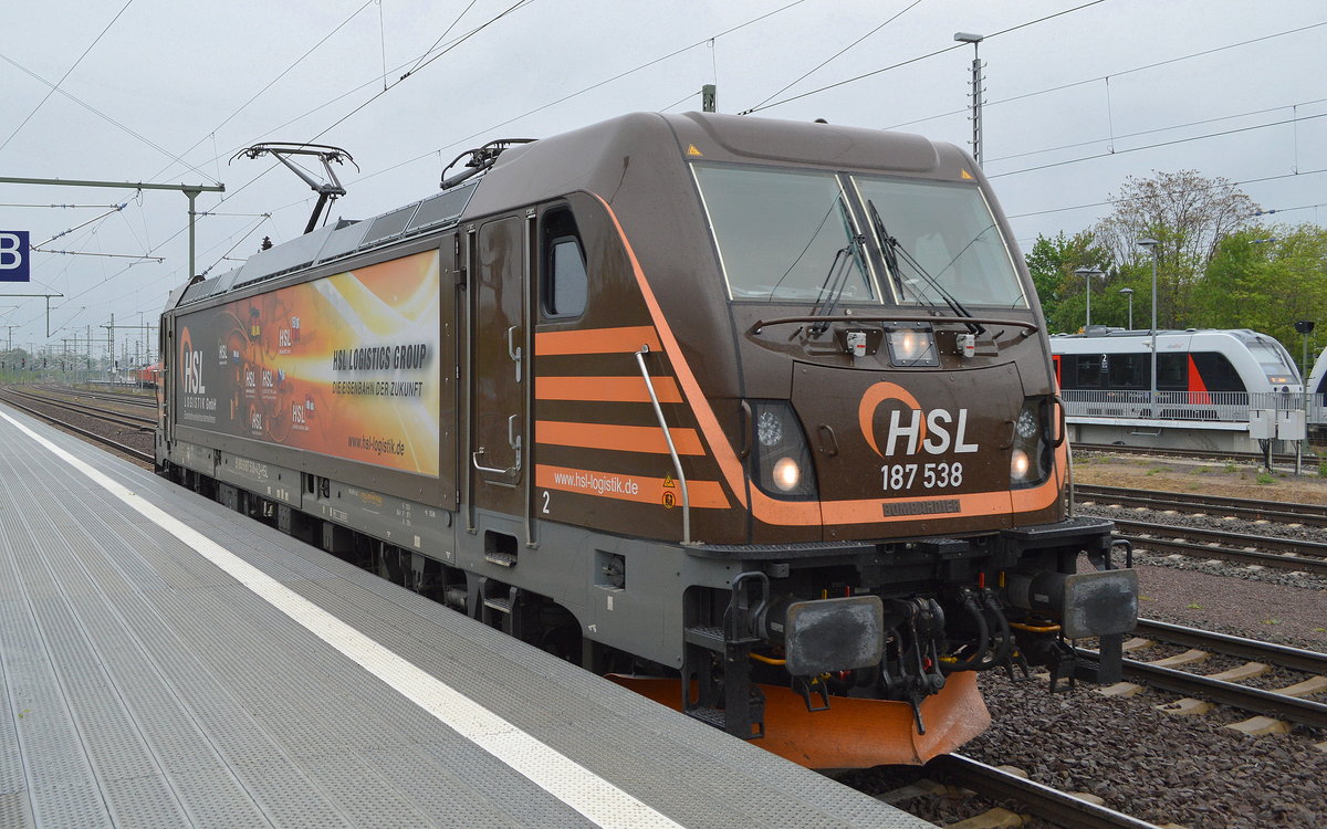 HSL Logistik GmbH mit  187 538  [NVR-Number: 91 80 6187 538-4 D-HSL] Durchfahrt Magdeburg Hbf. am 29.04.19
