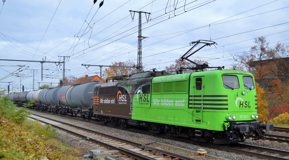 HSL mit  151 138-5  (NVR:  91 80 6 151 138-5 D-HSL ) und Kesselwagenzug am 03.11.21 Golm (Potsdam).