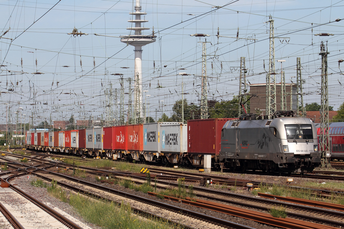 HUPAC ES 64 U2-102 (182 602-3) in Bremen 3.8.2022