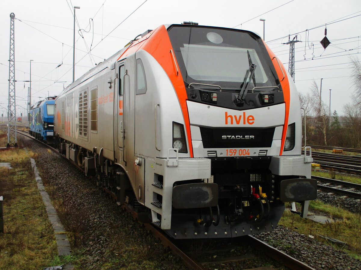 Hvle 159 004 stand,am 29.Januar 2022,in Mukran Mitte.