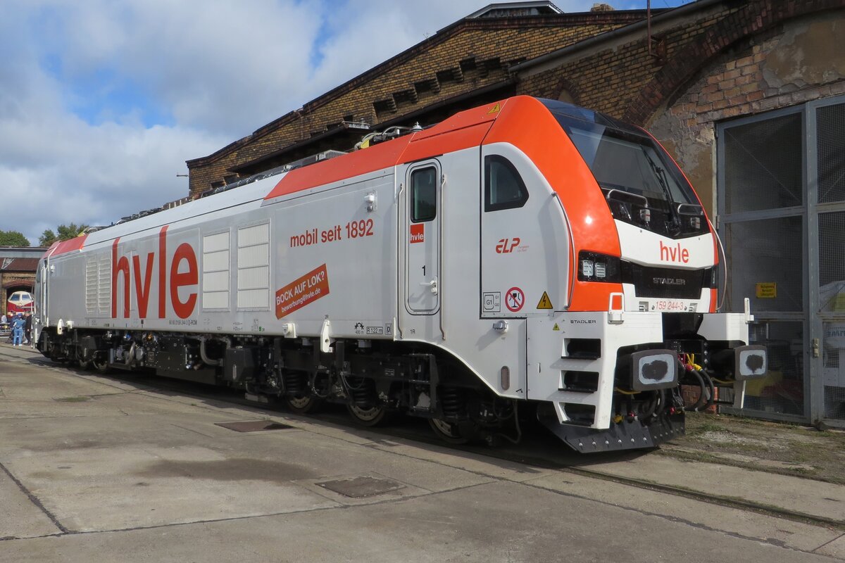 HVLE 159 244 steht am 18 September 2022 ins Bw Berlin-Schöneweide.