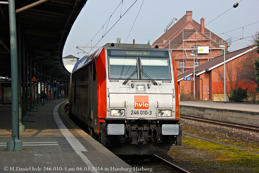 hvle 246 010-3 mit Metronom in Hamburg Harburg, M�rz 2014.