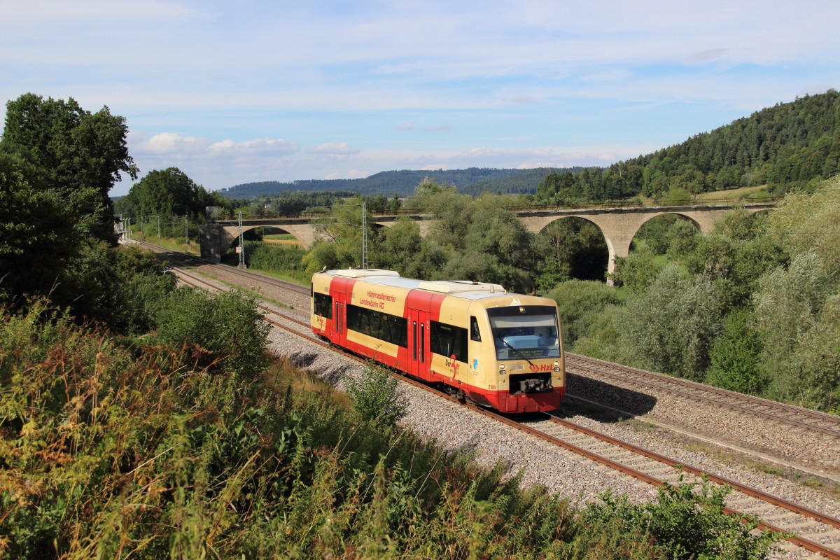 HzL 236 als HzL 88108 (Geisingen-Leipferdingen - Rottweil, weiter als HzL 88112 nach Brunlingen Bahnhof) in Rottweil-Saline am 13.08.13