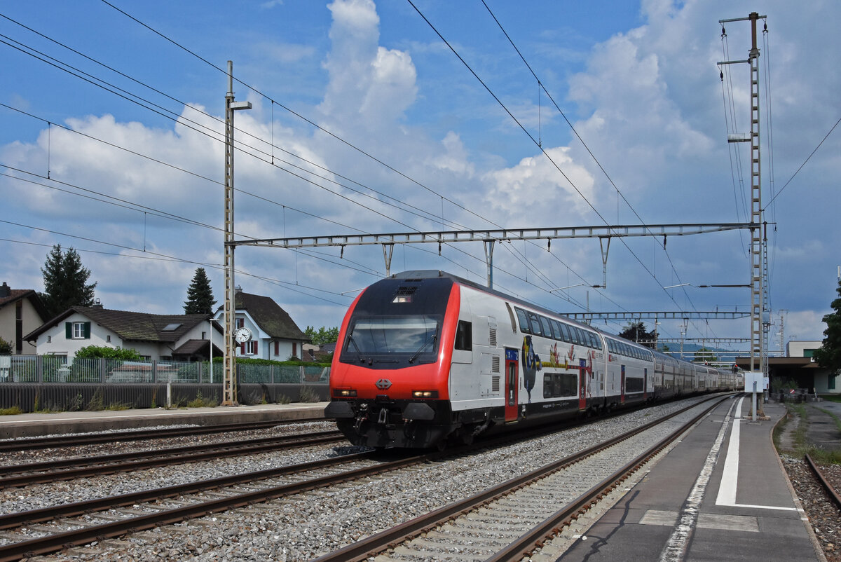 IC 2000 Steuerwagen Bt 50 85 26-94 931-0 durchfährt den Bahnhof Rupperswil. Die Aufnahme stammt vom 17.07.2021.