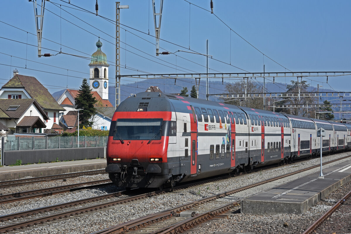 IC 2000 Steuerwagen Bt 50 85 26-94 934-4 durchfährt den Bahnhof Rupperswil. Die Aufnahme stammt vom 28.03.2022.
