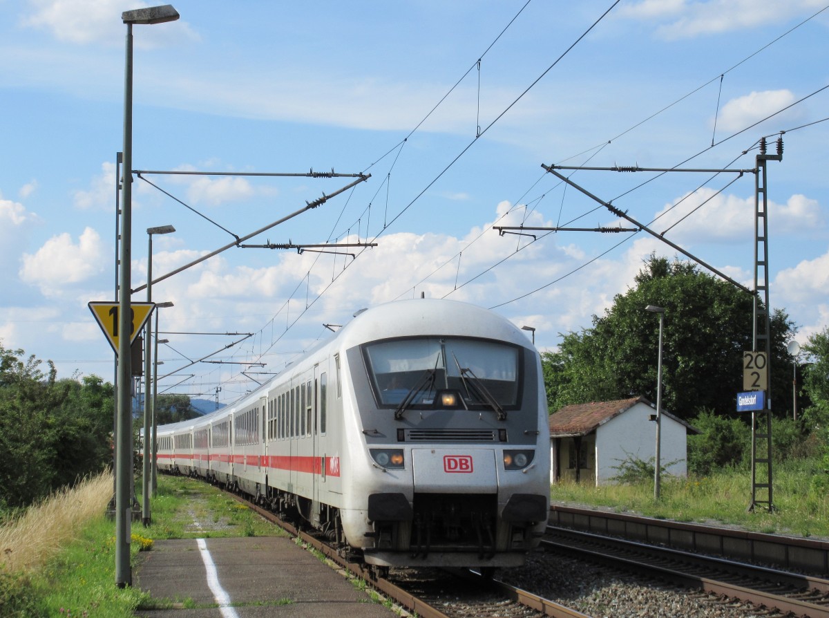 IC 2207 durchfhrt am 15.Juli 2014 den Bahnhof Gundelsdorf in Richtung Lichtenfels.