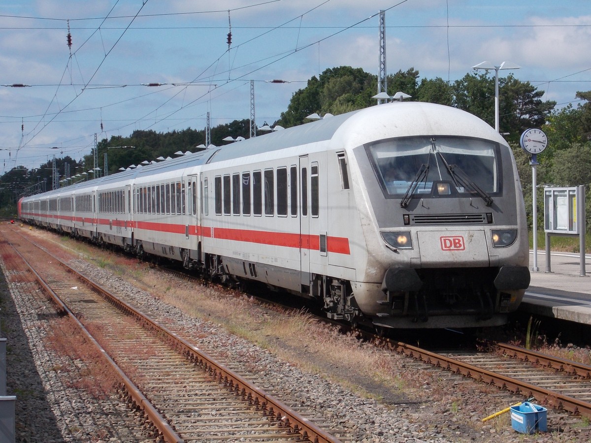 IC 2212 aus Koblenz kam,am 21.Juni 2015,im Zielbahnhof Binz an.