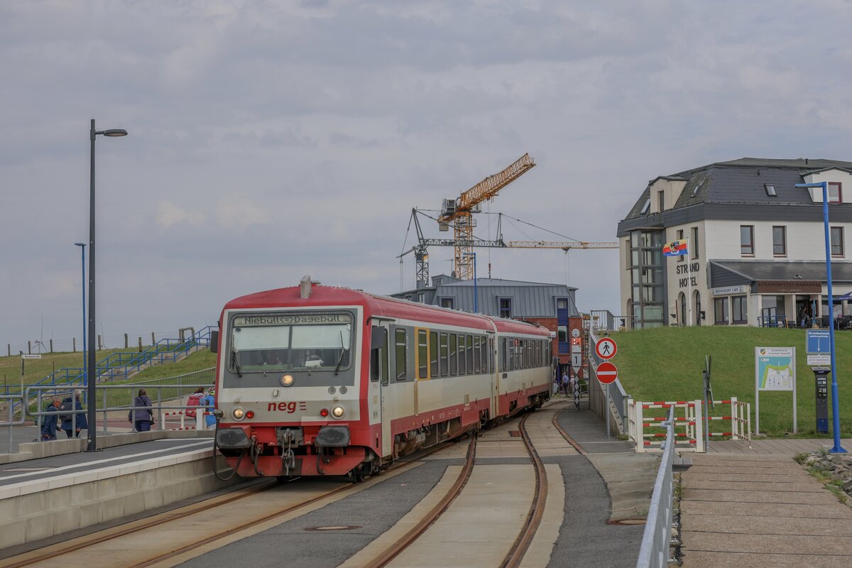 IC 2312  Nordfriesland  erreichte gerade den Zugendbahnhof Dagebüll Mole am 7.8.2025