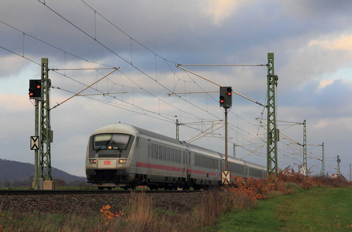 IC Steuerwagen bei Bad Staffelstein am 12.11.2015.