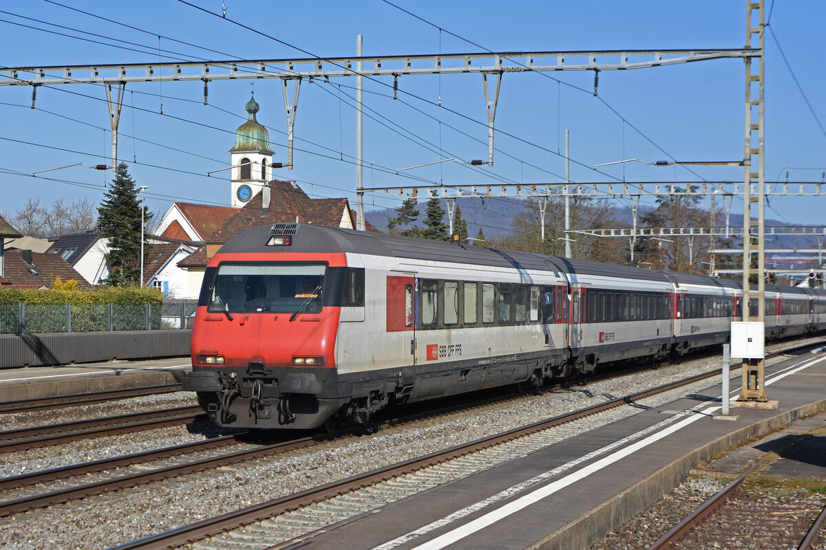 IC Steuerwagen Bt 50 85 28-94 957-3 durchfährt den Bahnhof Rupperswil. Die Aufnahme stammt vom 10.03.2022.