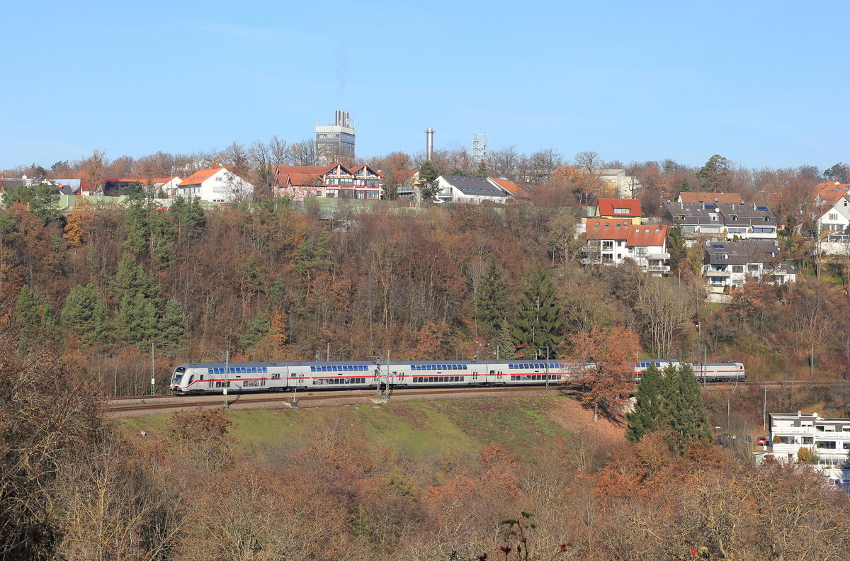 IC Stuttgart-Singen am 25.11.2020 bei Stuttgart-Dachswald. 