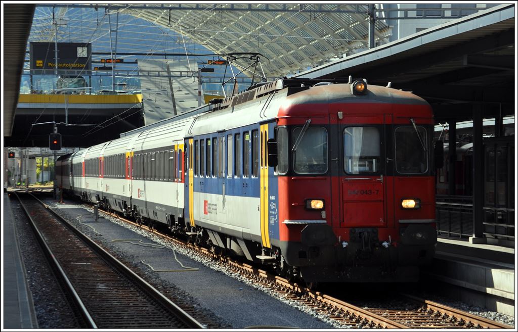IC10778 mit 540 0437 in Chur. (09.10.2014) Bahnbilder.de