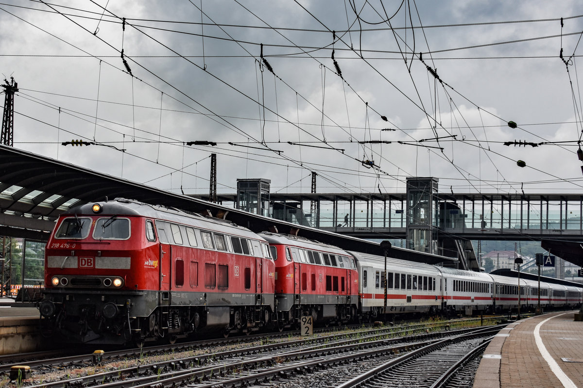 IC2013 nach Obersdorf mit 218 476+456 in Ulm Hbf am 10.06.19
