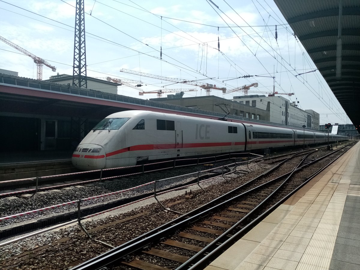 ICE 1 nach Berlin Gesundbrunnen in Ulm Hbf. 
Aufgenommen am 19.07.2019.